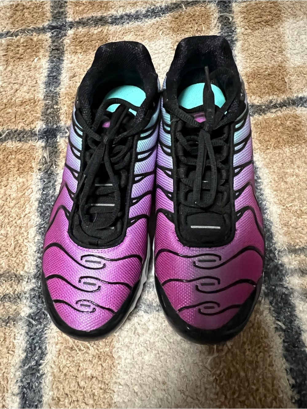 Nike Women’s Purple to Teal Gradient Athletic Sneakers